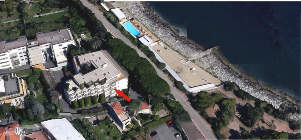 Tirrenia Beach House - Sea Front With Private Beach San Remo Exterior foto