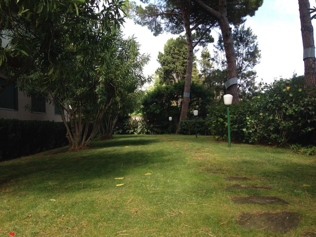 Tirrenia Beach House - Sea Front With Private Beach San Remo Exterior foto